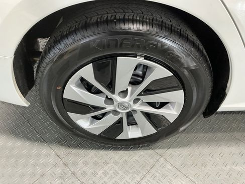 Used 2025 Nissan Altima 2.5 S image 25