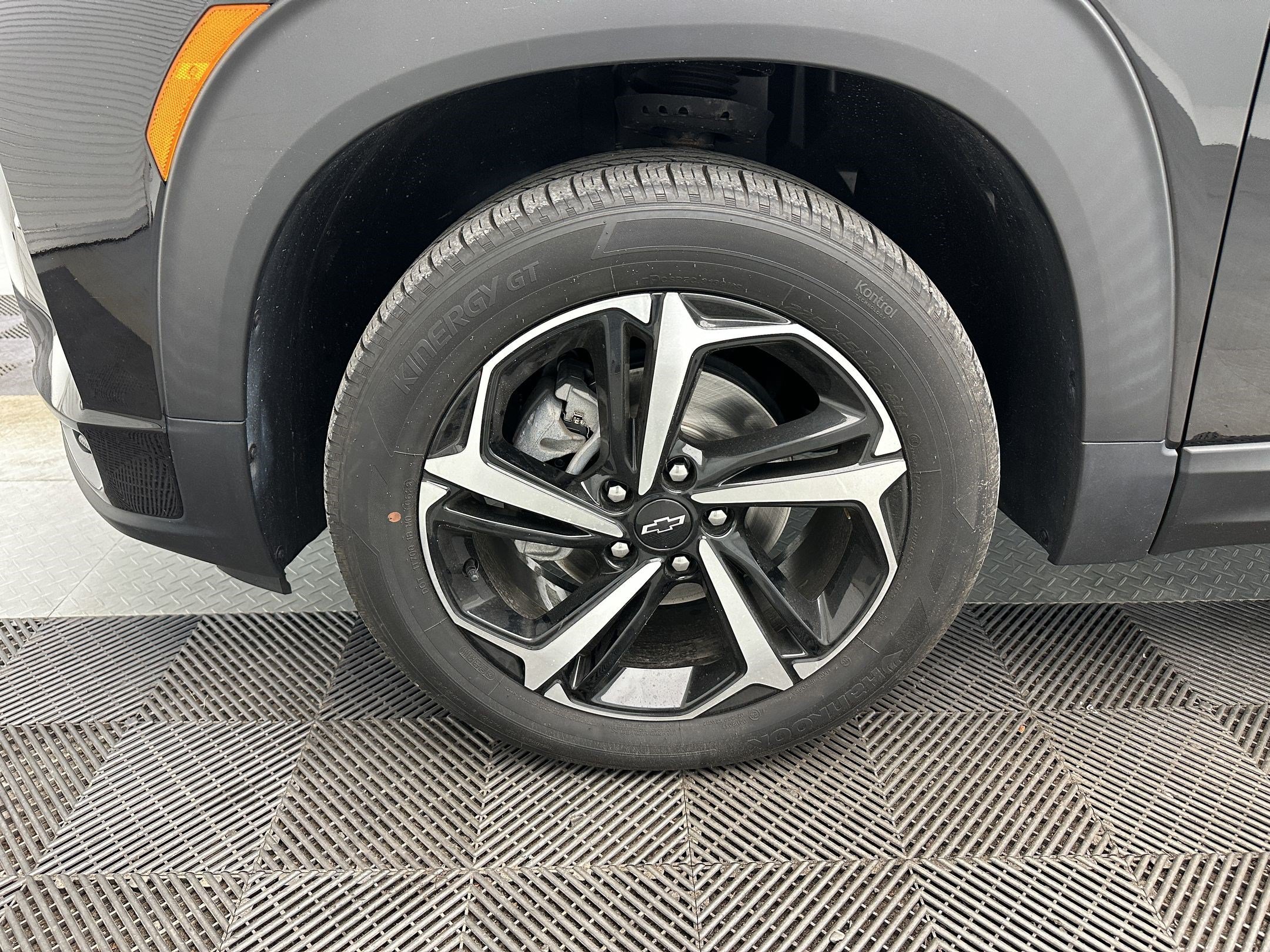 Certified 2023 Chevrolet TrailBlazer RS w/ Convenience Package AWD/4WD image 11