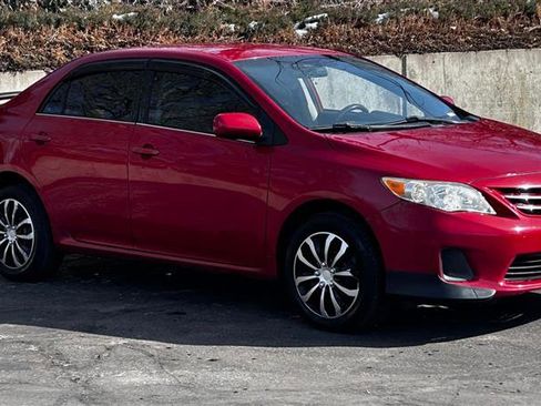 Used 2013 Toyota Corolla LE image 7