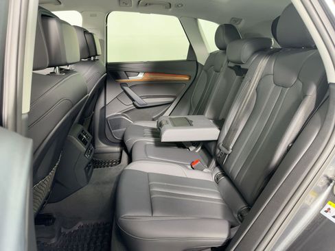 Used 2022 Audi Q5 2.0T Prestige w/ Prestige Package image 14