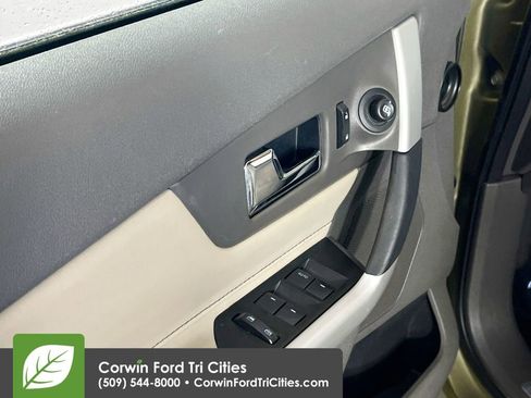 Used 2013 Ford Edge Limited AWD/4WD image 12