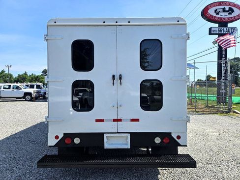Used 2014 Ford E-350 and Econoline 350 Super Duty w/ A/C Prep Package image 4