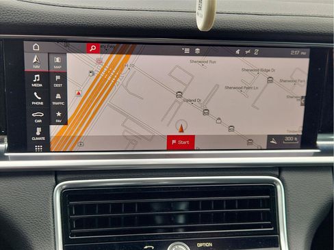 Used 2018 Porsche Panamera 4 AWD/4WD image 14