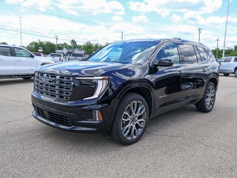 New 2026 GMC Acadia Denali Ultimate w/ LPO, Floor Liner Package FWD image 30