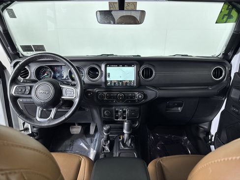 Used 2023 Jeep Wrangler Unlimited Sahara w/ Cold Weather Group AWD/4WD image 3