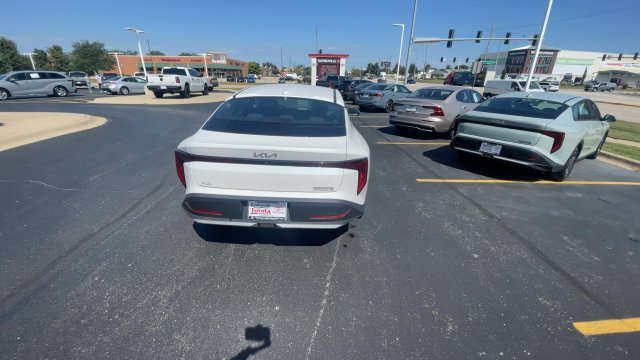 Used 2025 Kia K4 FWD image 9