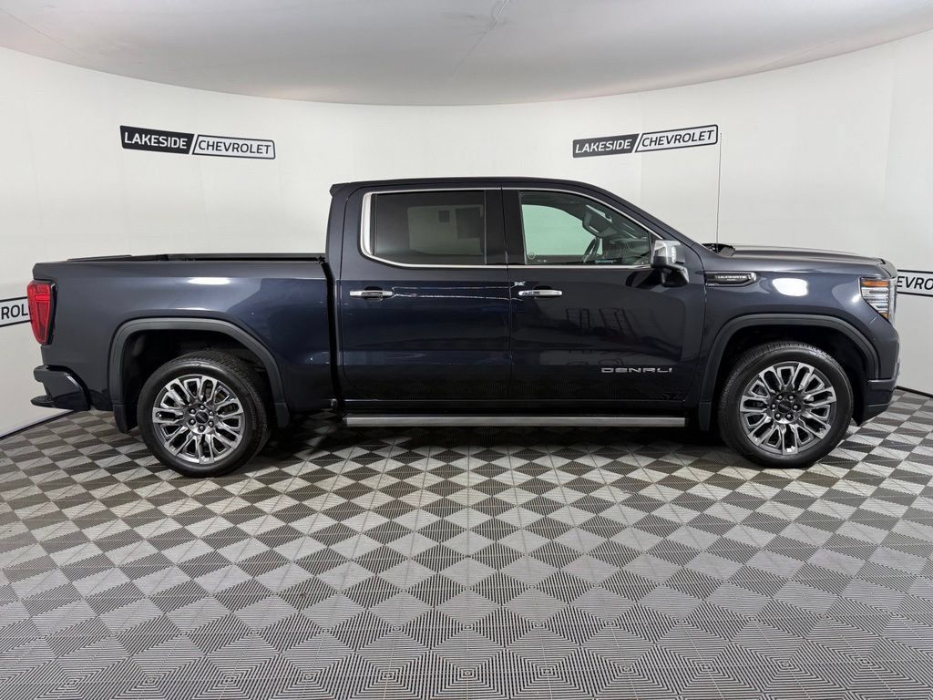Used 2023 GMC Sierra 1500 Denali Ultimate AWD/4WD image 7