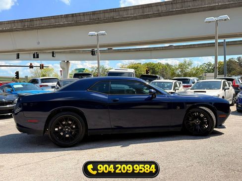 Used 2017 Dodge Challenger R/T Scat Pack RWD image 7