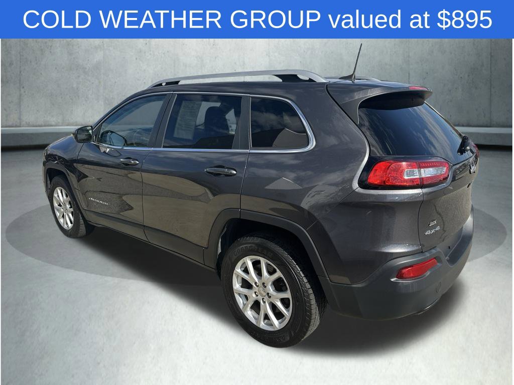 Used 2016 Jeep Cherokee Latitude w/ Cold Weather Group AWD/4WD image 4