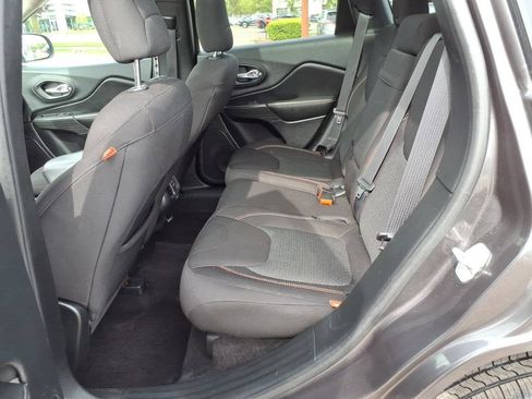 Used 2017 Jeep Cherokee 75th Anniversary AWD/4WD image 13