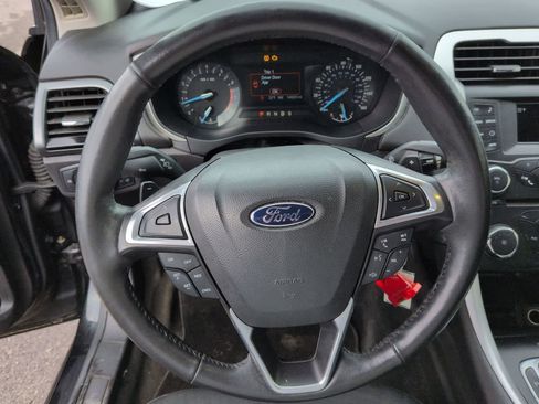 Used 2015 Ford Fusion SE w/ Equipment Group 201A image 12