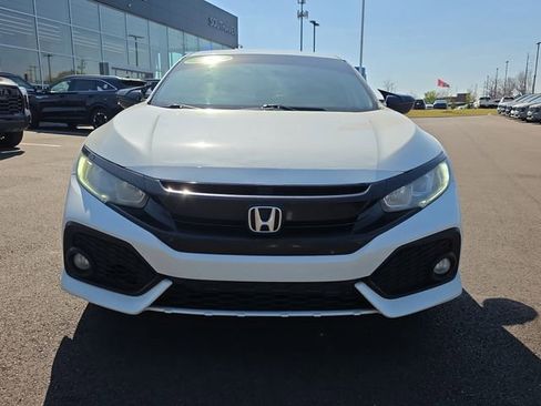 Used 2017 Honda Civic Sport image 8