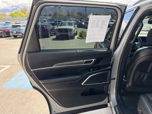 Certified 2025 Kia Telluride SX Prestige X-Pro AWD/4WD image 21