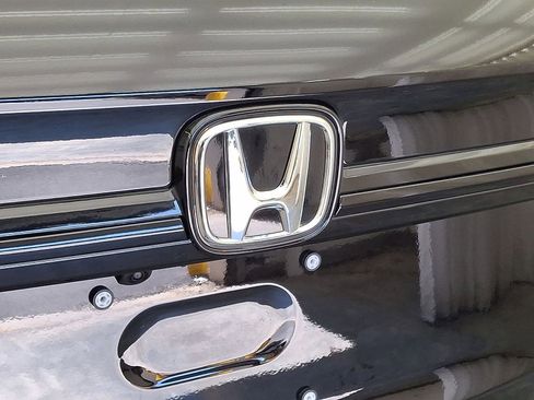 Used 2025 Honda Odyssey Elite image 24