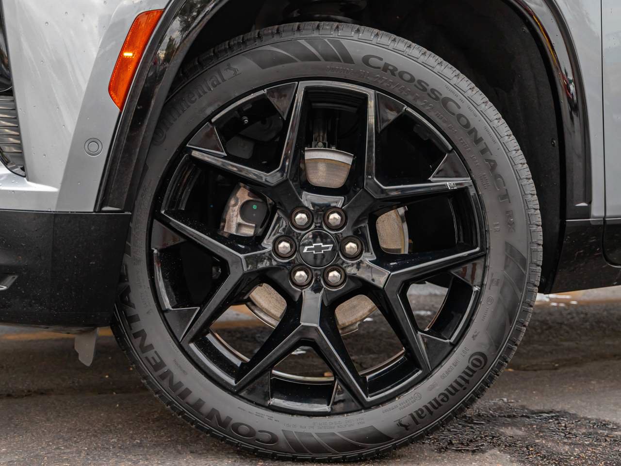 Used 2025 Chevrolet Traverse RS w/ LPO, Floor Liner Package FWD image 6