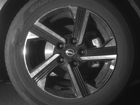 Used 2025 Nissan Sentra SV image 13