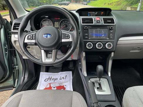 Used 2018 Subaru Forester 2.5i w/ Alloy Wheel Package AWD/4WD image 19