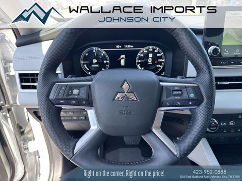 Used 2023 Mitsubishi Outlander SEL AWD/4WD image 21