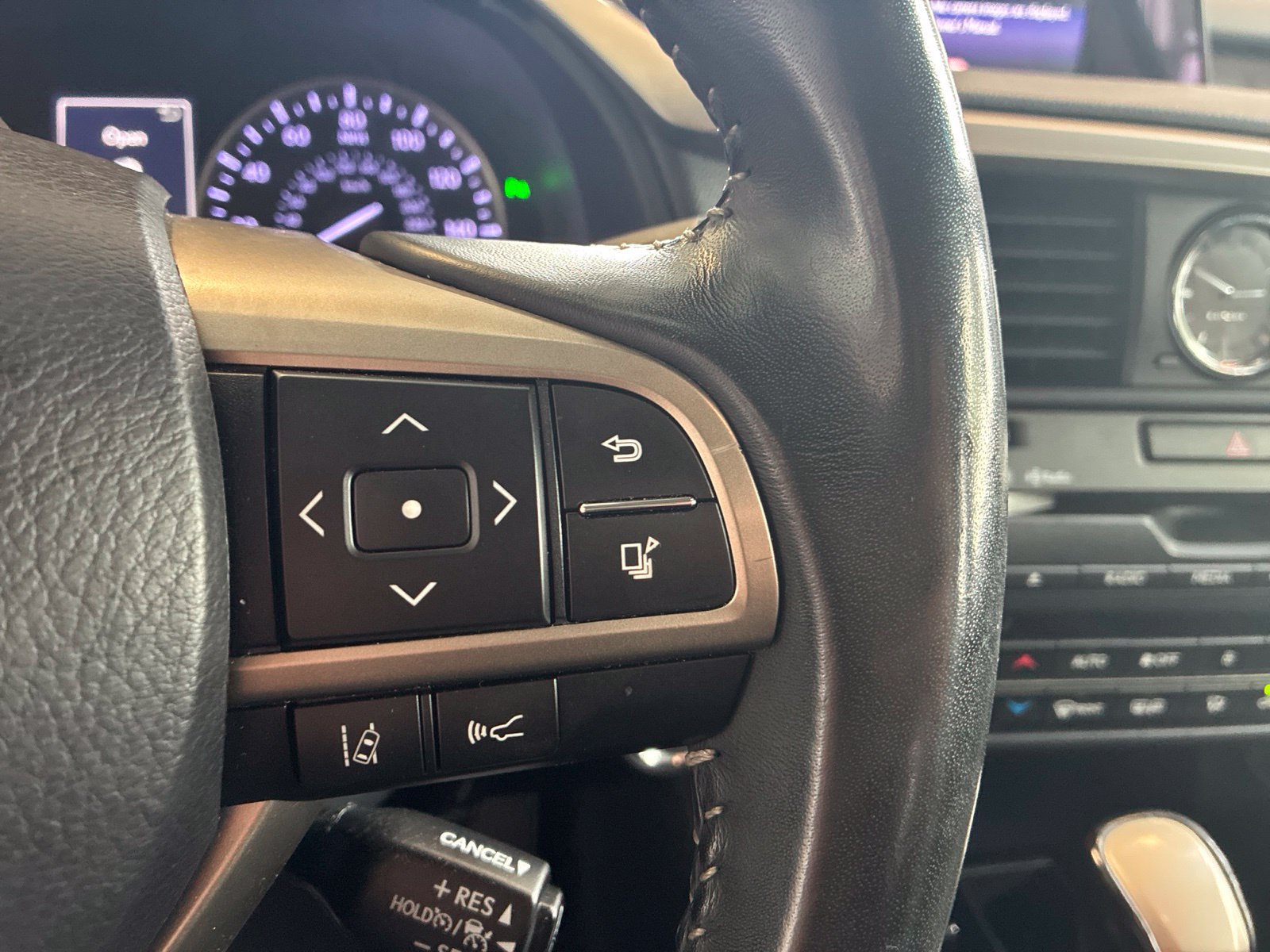 Used 2019 Lexus RX 350 FWD w/ Accessory Package image 17