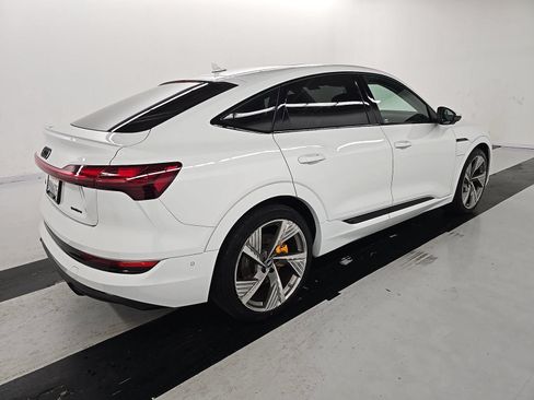 Used 2022 Audi e-tron Prestige AWD/4WD image 6