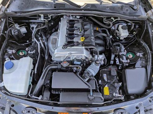 Used 2022 MAZDA MX-5 Miata Sport RWD image 18