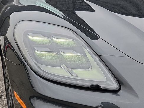 New 2026 Porsche Panamera 4 image 11