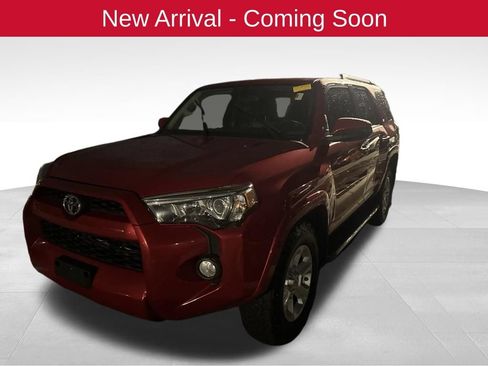 Used 2019 Toyota 4Runner SR5 RWD image 2
