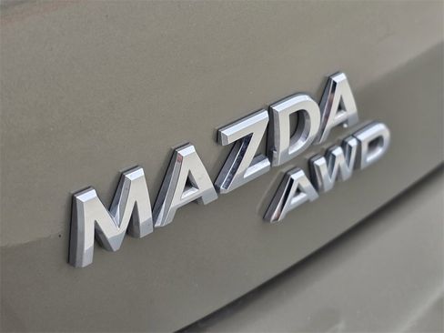 Used 2024 MAZDA MAZDA3 s image 7