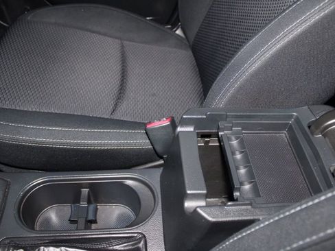 Used 2018 Subaru Forester 2.5i w/ Alloy Wheel Package image 38