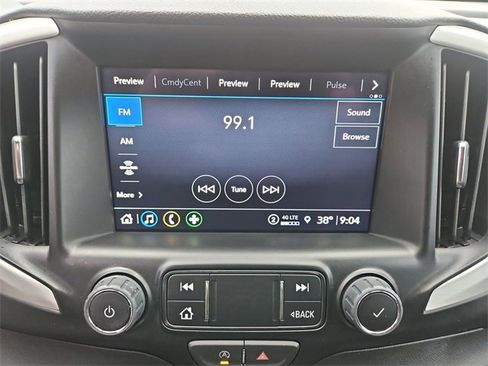 Used 2024 GMC Terrain SLT image 13