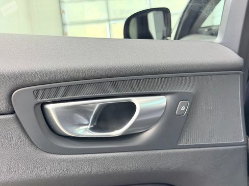 Used 2024 Volvo XC60 T8 Plus AWD/4WD image 18