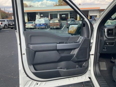 New 2025 Ford F150 XLT w/ Equipment Group 302A MID image 43