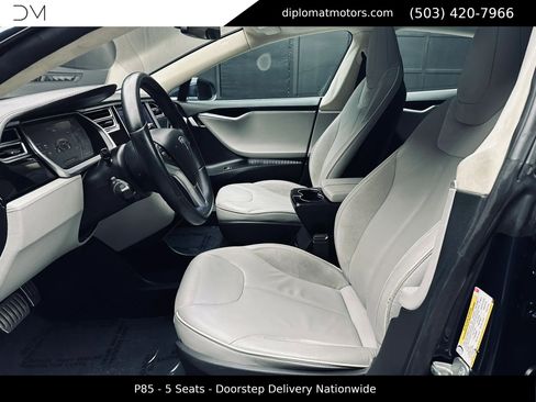 Used 2013 Tesla Model S Performance RWD image 18