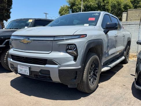 Used 2025 Chevrolet Silverado EV LT AWD/4WD image 1