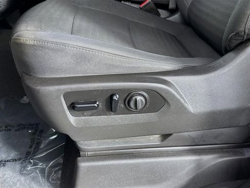 Used 2021 Chevrolet Silverado 1500 LT image 20