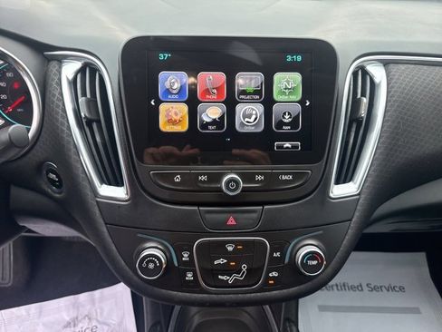 Used 2018 Chevrolet Malibu LT image 14
