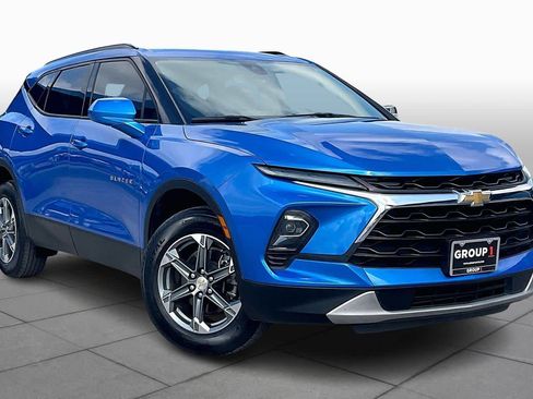 Used 2024 Chevrolet Blazer LT w/ Convenience Package image 3
