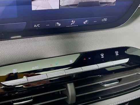 New 2026 Buick Enclave Sport Touring w/ Super Cruise Package image 14