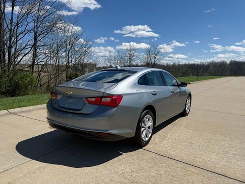 Used 2024 Chevrolet Malibu LT FWD image 3