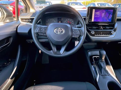Used 2023 Toyota Corolla LE image 17