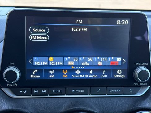 Used 2024 Nissan Sentra SV FWD image 26