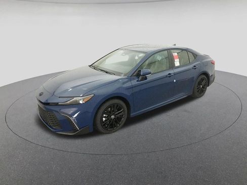 New 2026 Toyota Camry SE image 1