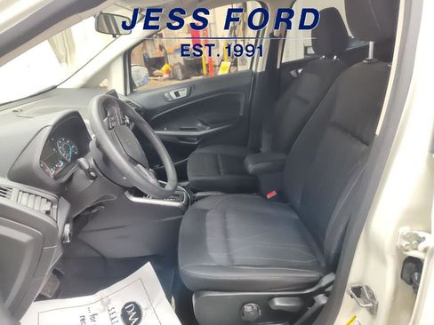 Used 2022 Ford EcoSport SE w/ SE Convenience Package image 5