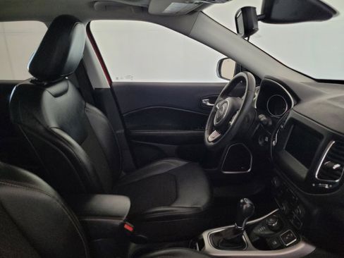Used 2021 Jeep Compass Latitude w/ Sun and Sound Group AWD/4WD image 21