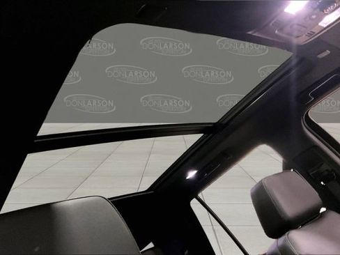 Used 2023 Chevrolet Tahoe Z71 w/ Z71 Off-Road Package image 17