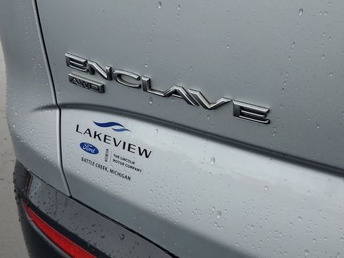 Used 2020 Buick Enclave Essence w/ Sport Touring Edition image 28