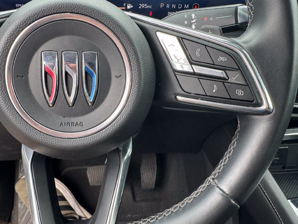 Used 2024 Buick Envision Preferred AWD/4WD image 24