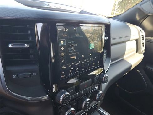 Used 2024 RAM 1500 Laramie image 20