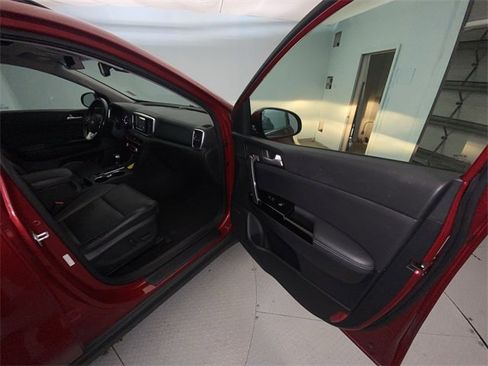 Used 2020 Kia Sportage EX w/ EX Technology Package image 25