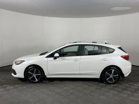 Used 2022 Subaru Impreza Premium image 3